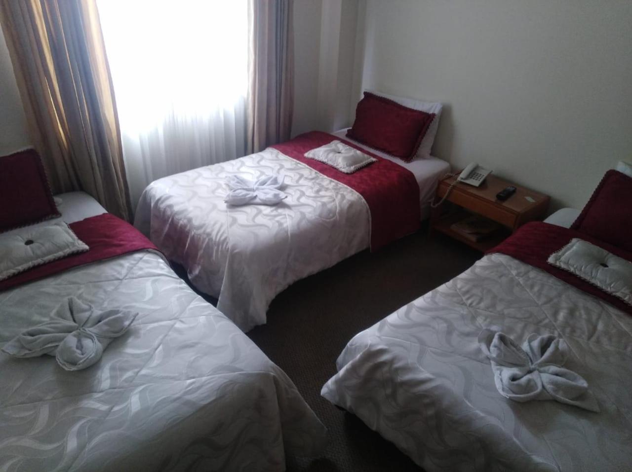 Hotel Casa La Riviera Богота Екстериор снимка