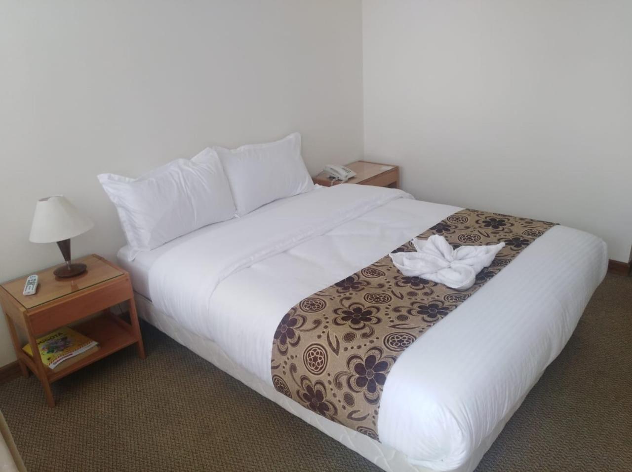 Hotel Casa La Riviera Богота Екстериор снимка